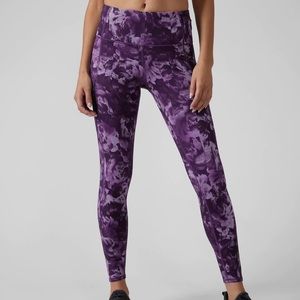 Athleta Rainier Tight Purple Spliced Floral Basalt Violet size large